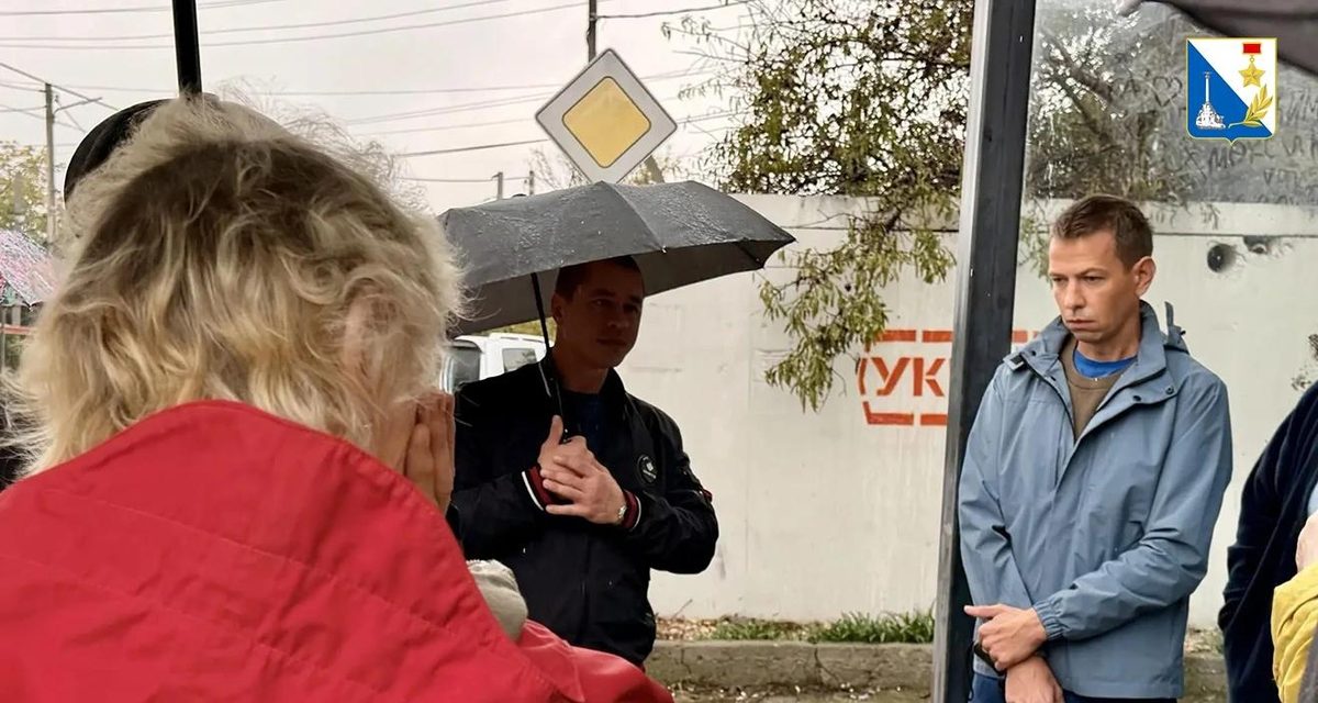 На Красной горке вернут конечную остановку автобусов после жалобы в прямом эфире