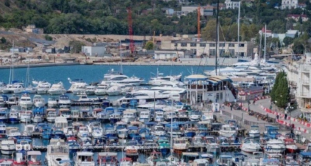 В Балаклаве исторические дачи превратят в гостиницы, а бухту свяжут прогулочной средой